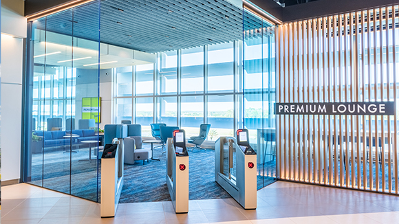 Brightline-Orlando_station-Premium-Lounge-Designed-by-Bigtime-Design_Studios